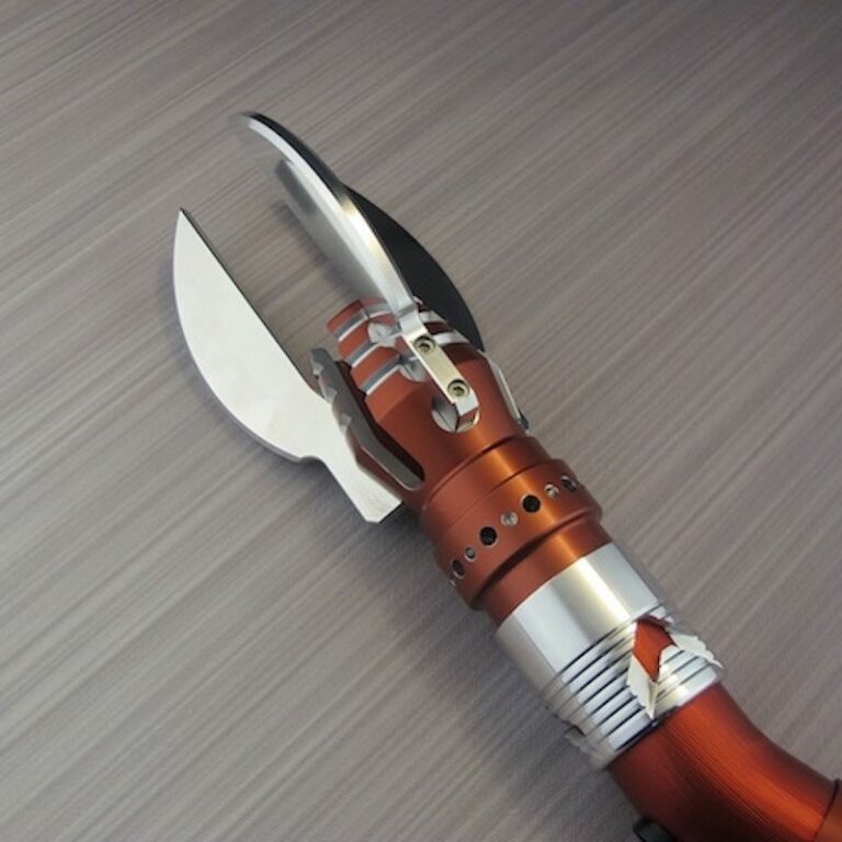 The Crimson Mantis Custom Lightsaber Emitter With Claws