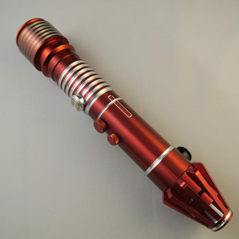 The Crimson Dorinian Lightsaber - Front