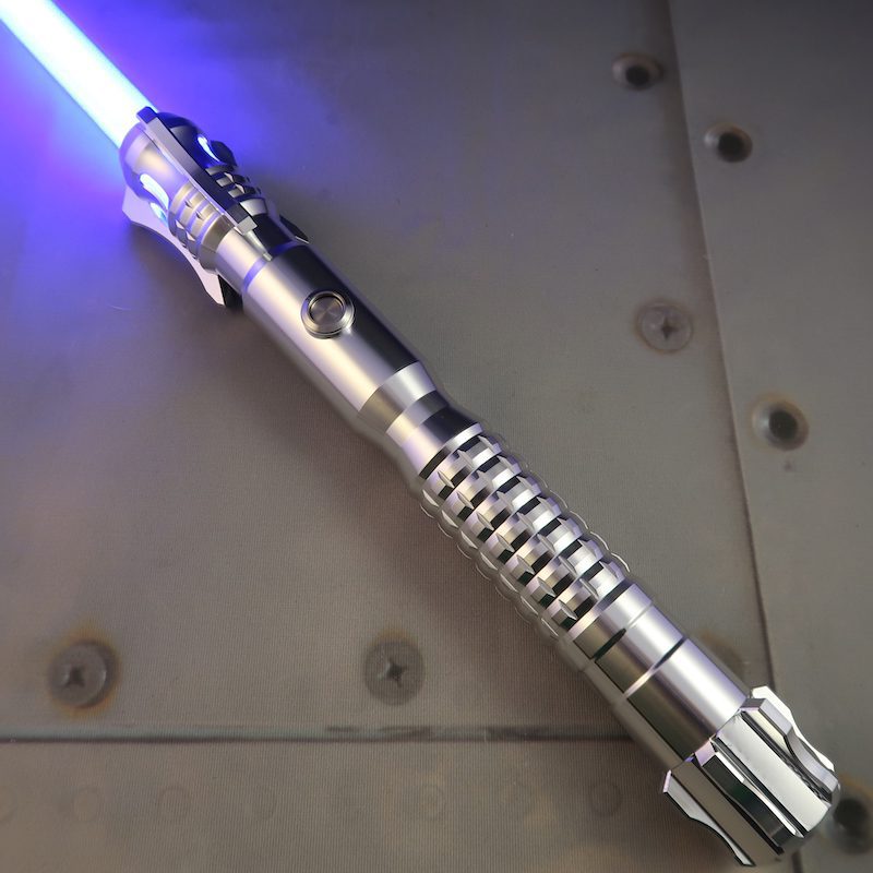 Ultrasabers adegan silver