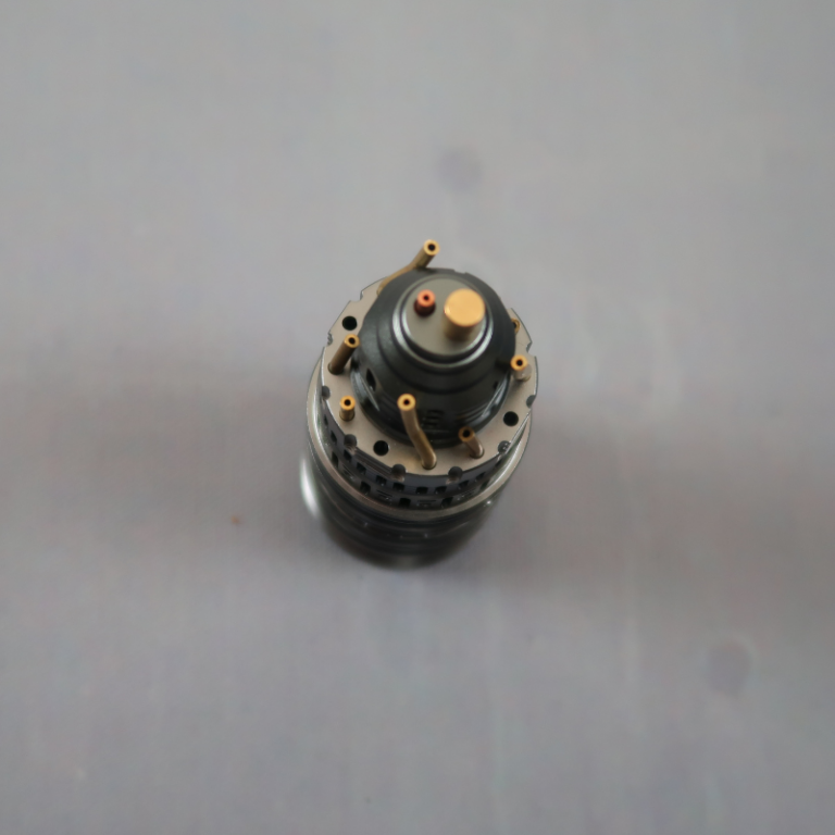 Survivor Gunmetal Pommel - Top